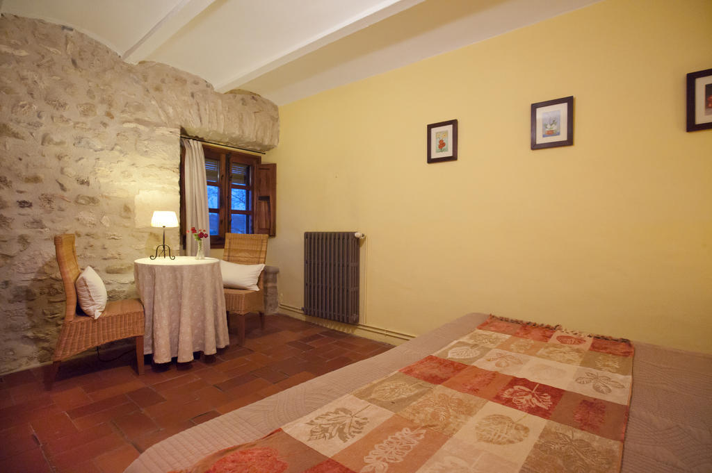Mil Estrelles Villa Cornellá de Terri Rom bilde